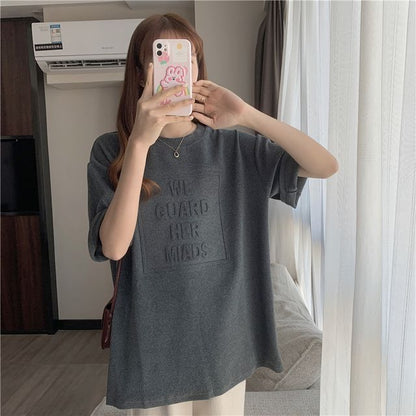 Tee Plain Lettering Oversized Embossed Elbow-Sleeve Crew Neck
