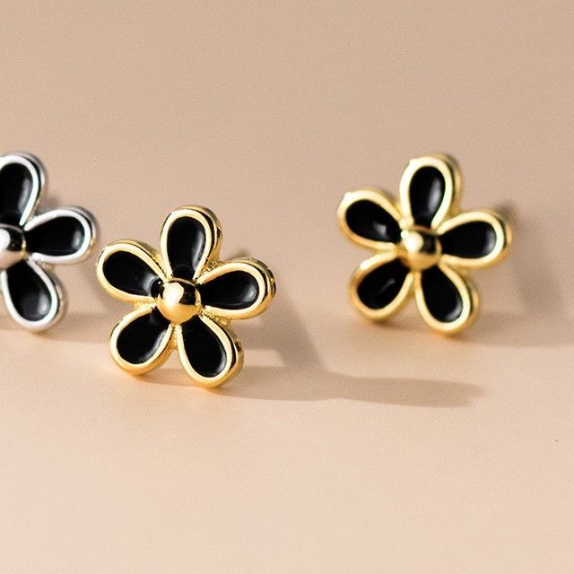 925 Sterling Silver Enamel Flower Stud Earring