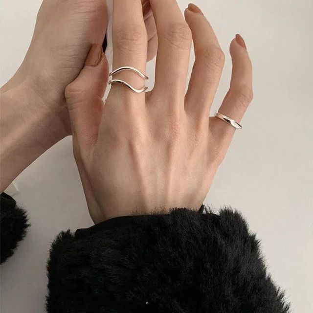 Geometric / Ring Layered Open Alloy Wavy