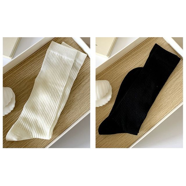 Ribbed Plain Socks