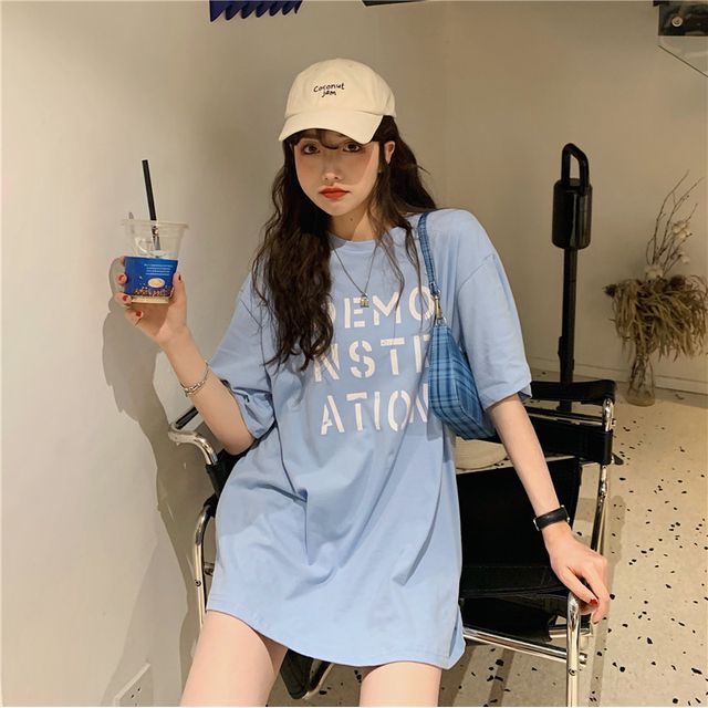 Round Short-Sleeve Neck Tee Lettering