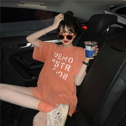 Round Short-Sleeve Neck Tee Lettering