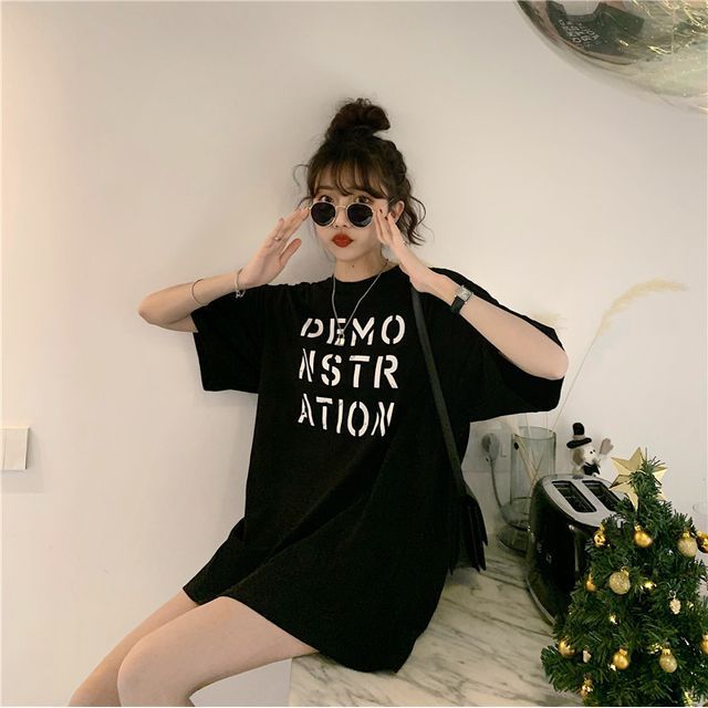 Round Short-Sleeve Neck Tee Lettering