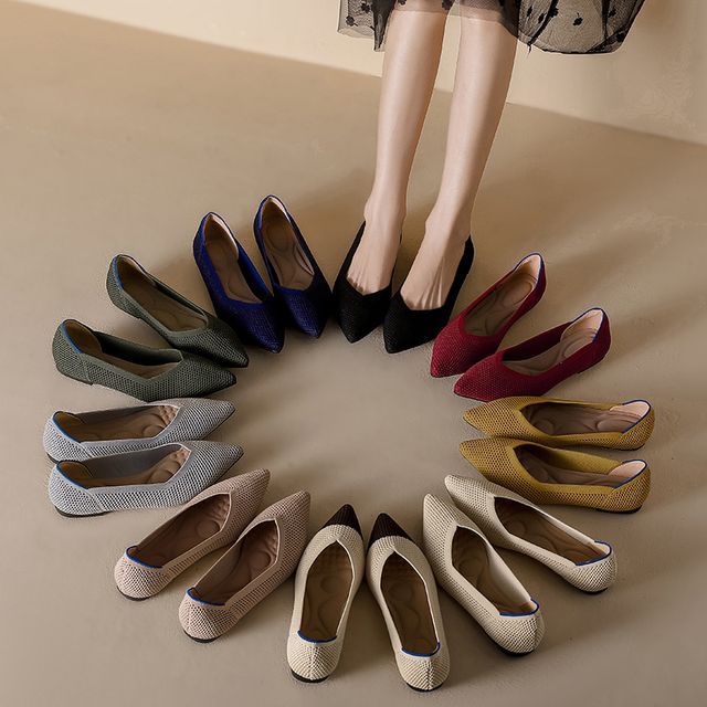 Chaussures plates pointues
