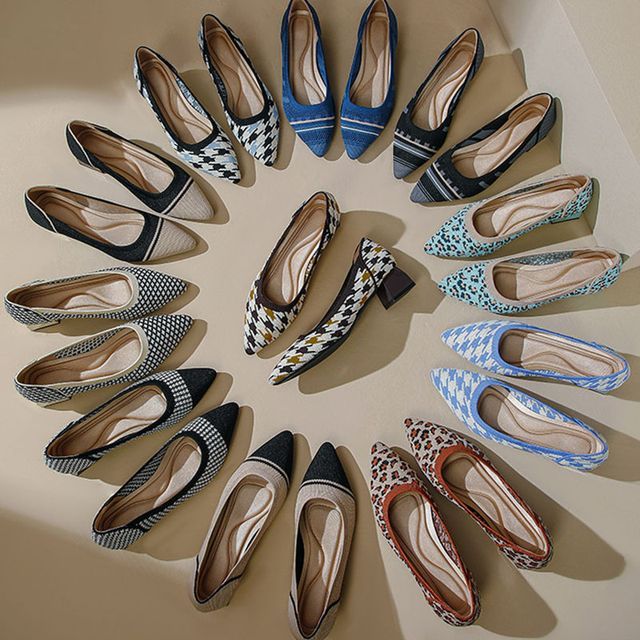 Escarpins à talons épais et pointus à motifs