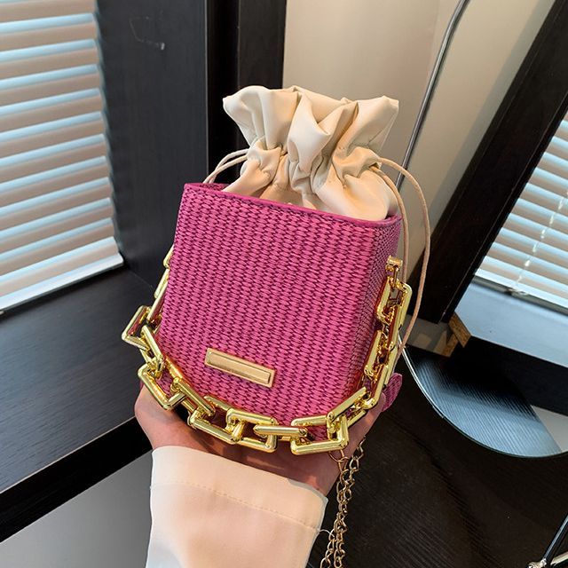 Chunky Chain Drawstring Box Crossbody Bag