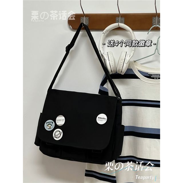 Plain Buckled Flap Crossbody Bag