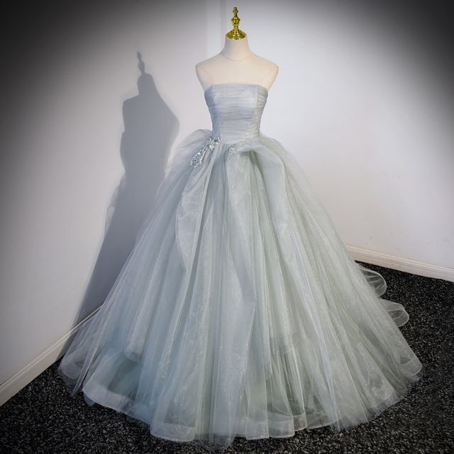 Robe de soirée tube trapèze en maille froncée avec nœud uni