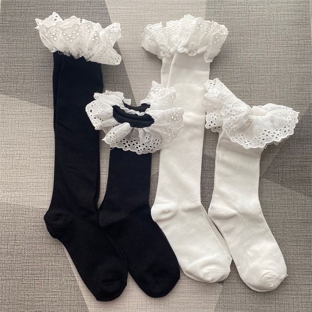 Plain Eyelet Lace Ruffled Socks