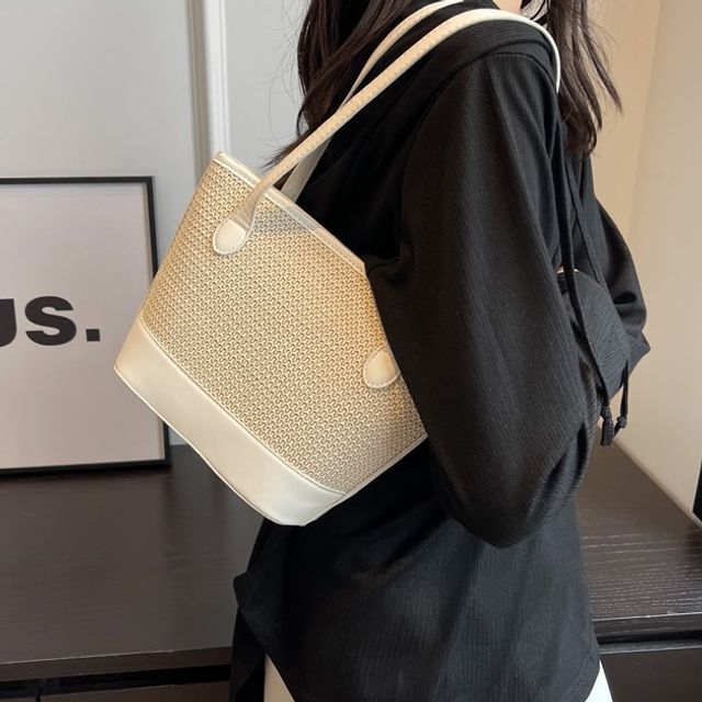 Sac seau tissé avec empiècement en similicuir