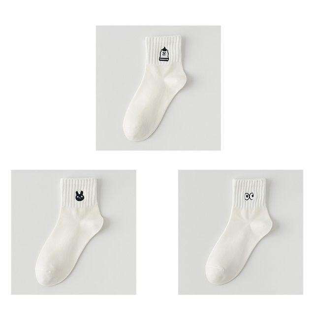 Embroidered Socks Set