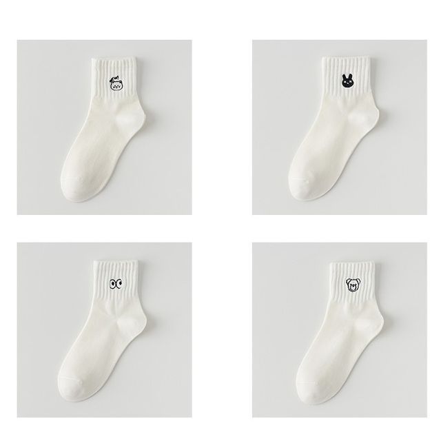 Embroidered Socks Set