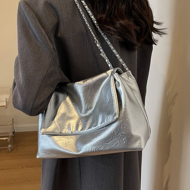 Chain Strap Flap Tote Bag