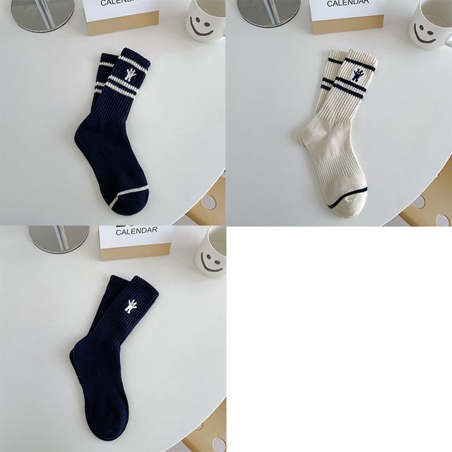 Rabbit Embroidered Socks / Set