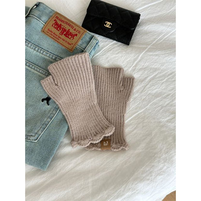 Applique Knit Fingerless Lettering Gloves