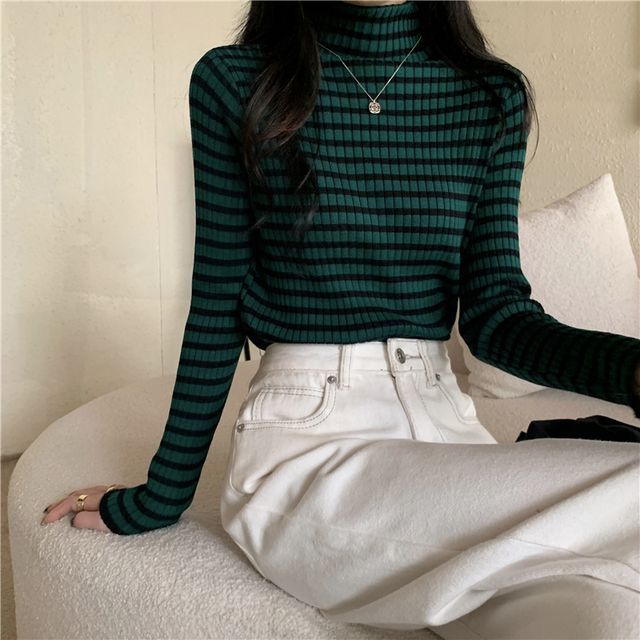 Long-Sleeve Turtleneck Striped Ribbed Knit Top