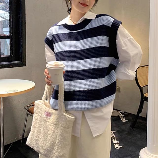 Sleeveless Striped Knit Round Vest Neck