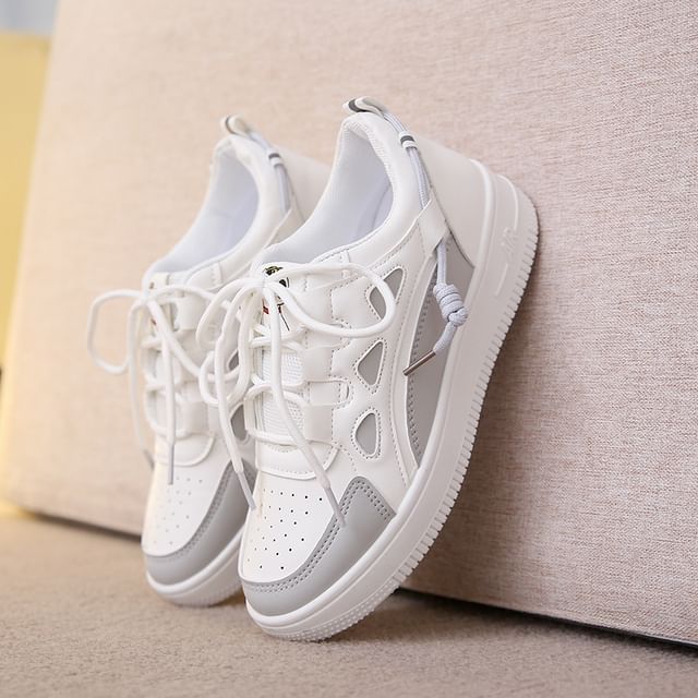 Applique Contrast Trim Lace-Up Platform Sneakers