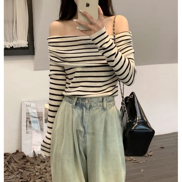 Slim-Fit Long-Sleeve Knit Striped Top