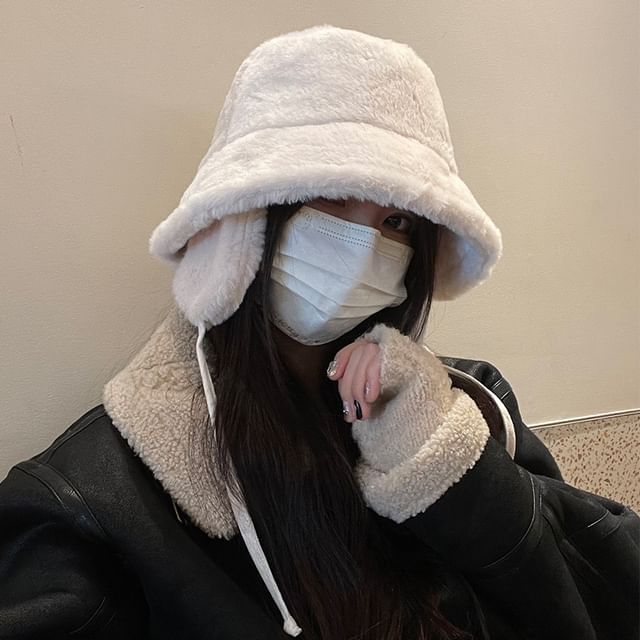 Plain Fleece Bucket Hat