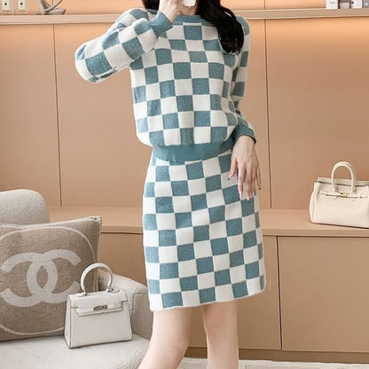 Set: Crew Neck Checkerboard Sweater + High Waist Mini Straight Skirt