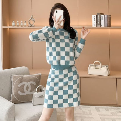 Set: Crew Neck Checkerboard Sweater + High Waist Mini Straight Skirt