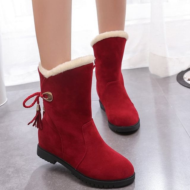 Hidden-Wedge Short Snow Boots