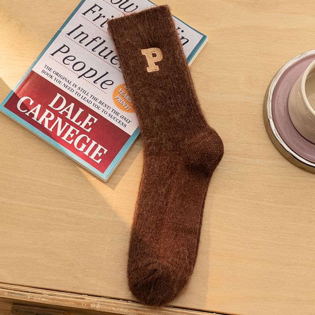 Chaussettes côtelées avec lettres brodées