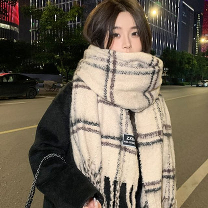 Scarf Tasseled Plaid