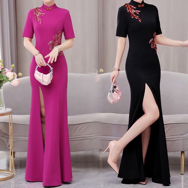 Short-Sleeve Band Collar Flower Slit Qipao