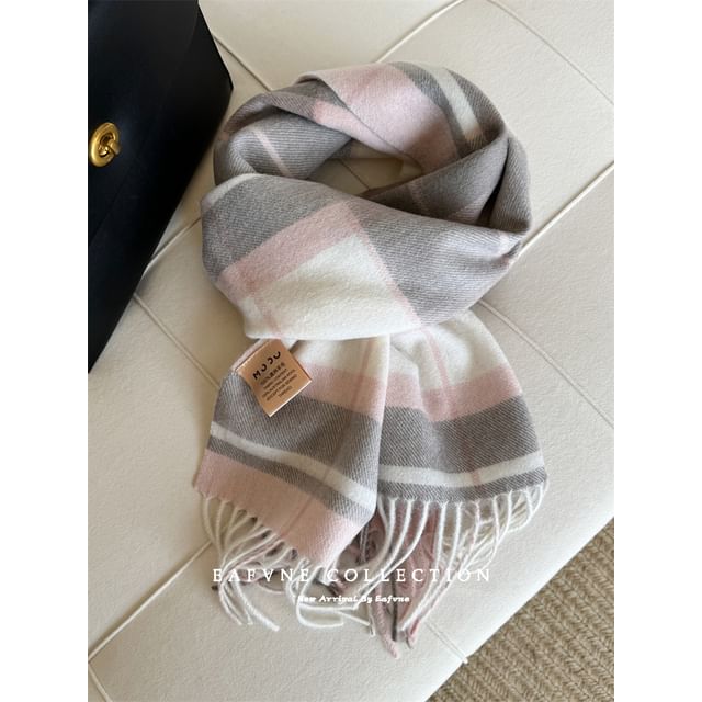 Fringed Wool Applique Lettering Scarf Plaid