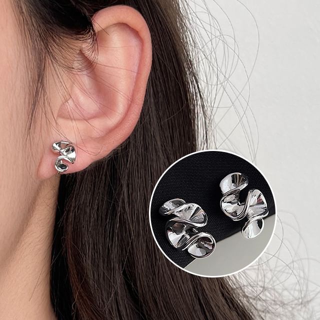 Clip-On Earring Ruffle