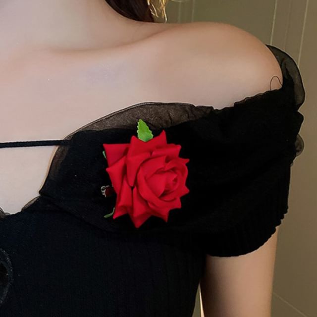 Designs) Brooch (Various