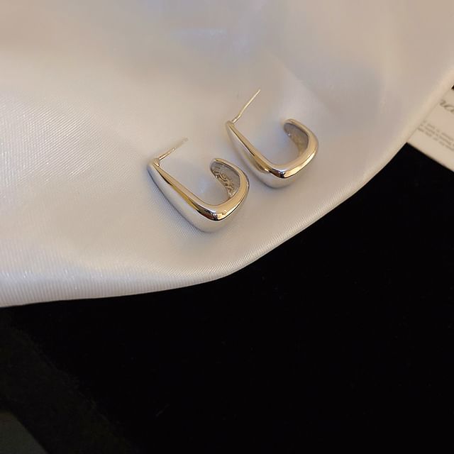 (Various Silver Earring Tone Designs)