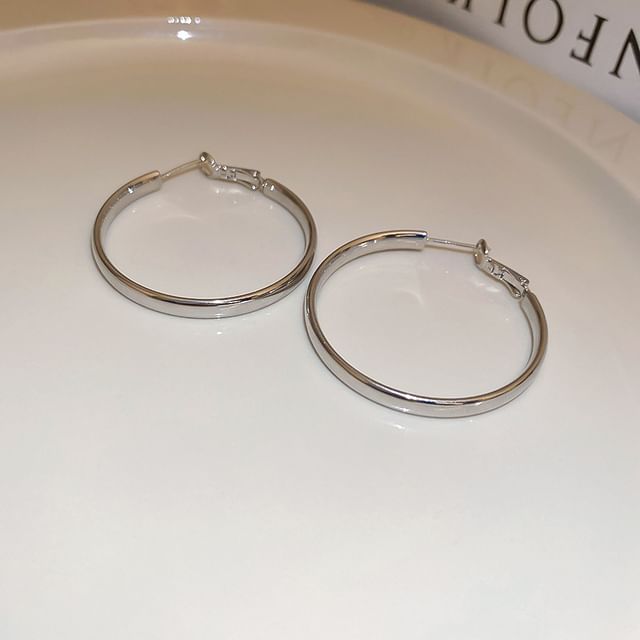 Silver Designs) Earring (Various Tone