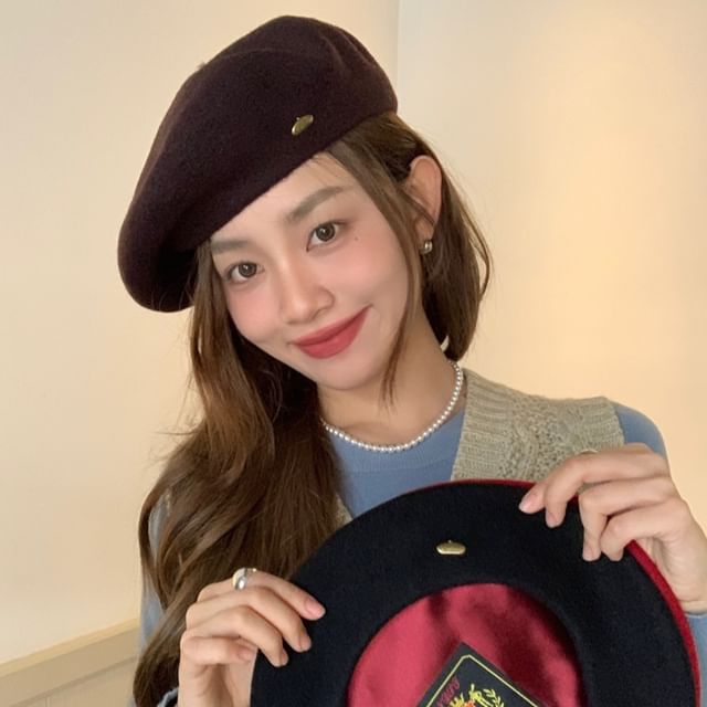 Wool Hat Plate Beret Metal