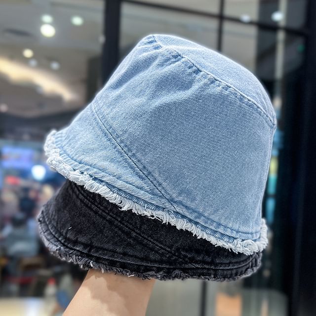Bucket Hat Frayed Denim Washed