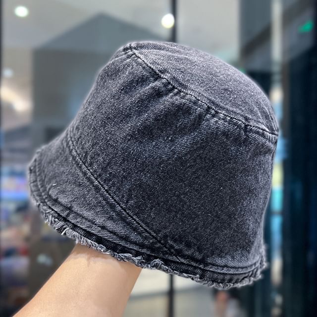 Bucket Hat Frayed Denim Washed