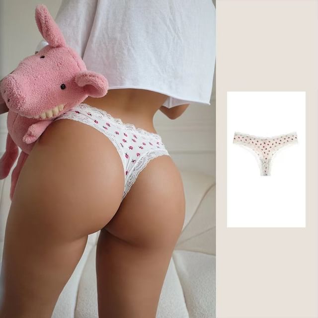 Print Thongs Set: Lace