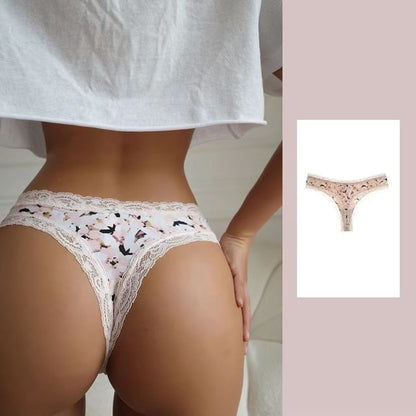 Print Thongs Set: Lace