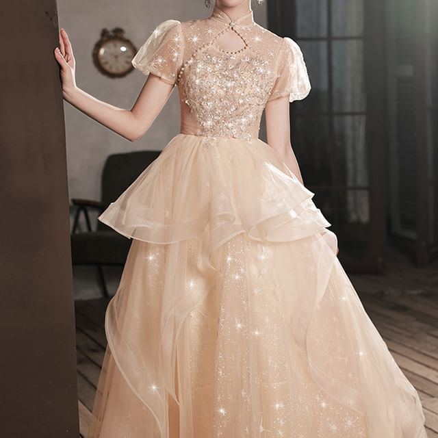 Robe de soirée trapèze à manches bouffantes, col montant, imprimé étoiles, sequins, fausses perles, découpes