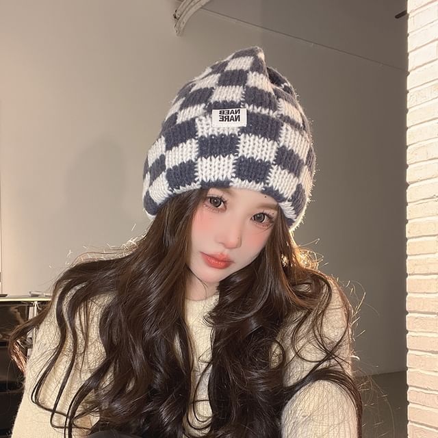 Lettering Knit Beanie Applique Checker