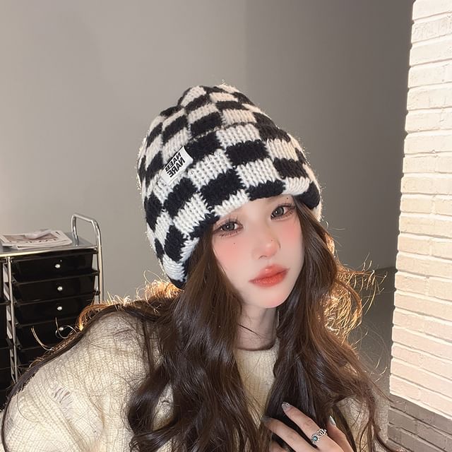 Lettering Knit Beanie Applique Checker