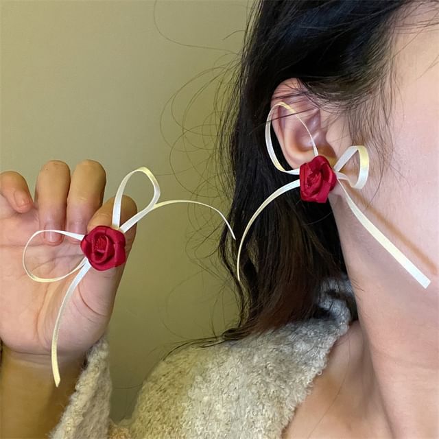 Rose Ribbon Stud Earring