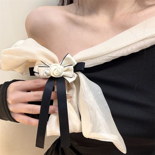 Faux Pearl Brooch Rose Bow