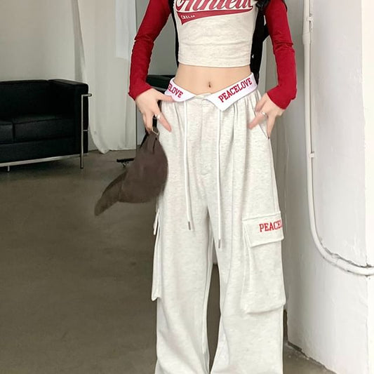 Long-Sleeve Crew Neck Lettering Raglan Crop Slim Fit T-Shirt / High Waist Wide Leg Cargo Sweatpants