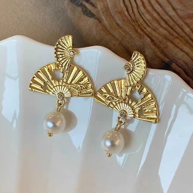 Mini Hand Fan Faux Pearl Alloy Dangle Earring