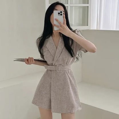 Robe blazer mi-longue à manches courtes et ceinture