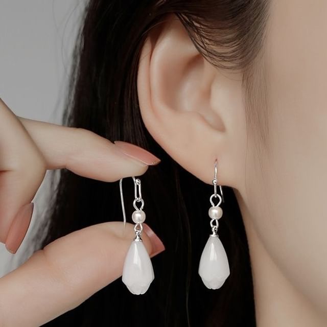 Tear Shape Drop Earring