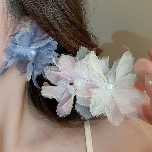 Floral Pearl Ear Stud Faux Mesh